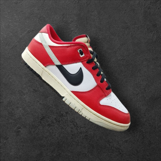 Nike Dunk Low Chicago Split. 